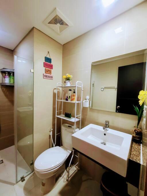House Of B&Y At 101 Newport Across Naia T3 Apartment Manila Ngoại thất bức ảnh
