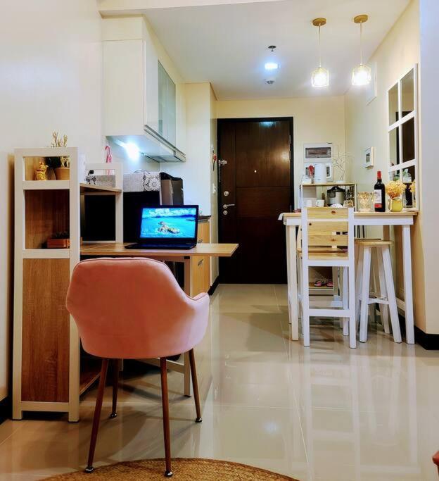 House Of B&Y At 101 Newport Across Naia T3 Apartment Manila Ngoại thất bức ảnh